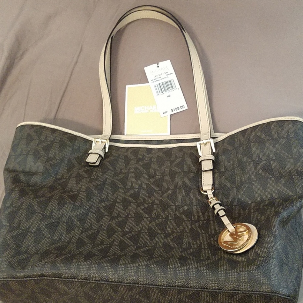 Brand New Michael Kors Signature Jet Set tote